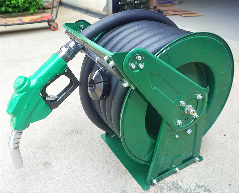 調(diào)兵山軍華牌加油機(jī)卷盤(pán)的結(jié)構(gòu)原理及性能特點(diǎn)